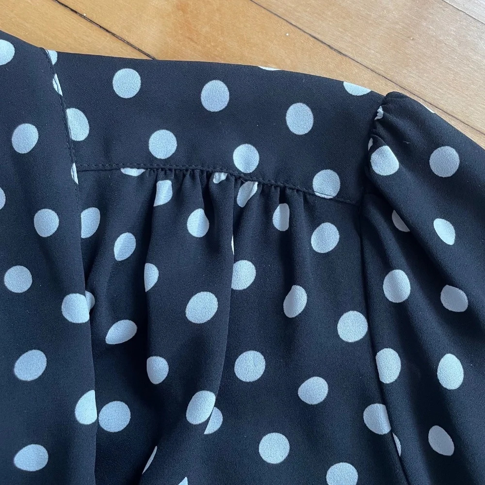 J. CREW Polka Dot Bow Neck Tie Blouse Top Puff Sleeve Button Front Country Club